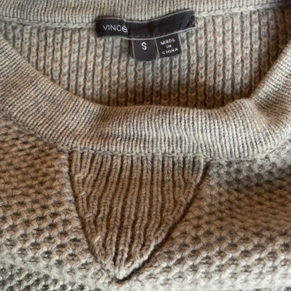 Vince. Honeycomb Knit Yak and Wool Sweater - Picture 4 of 8
